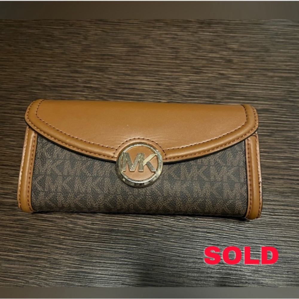 Michael Kors Wallet (Gently Used) - Picture 1 of 7